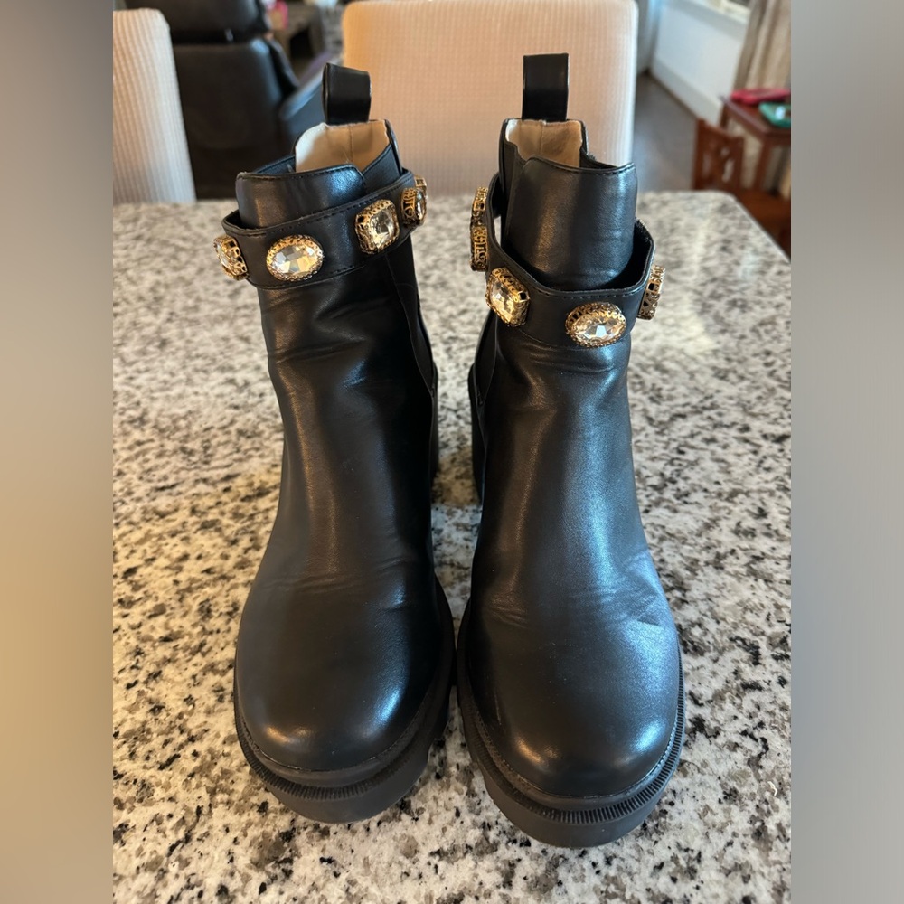 Steve Madden boots